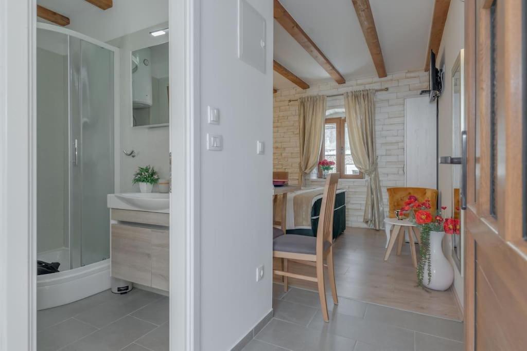 Diva 1,Stylish Old Town Studio Apartment Near Beach Split Exterior foto